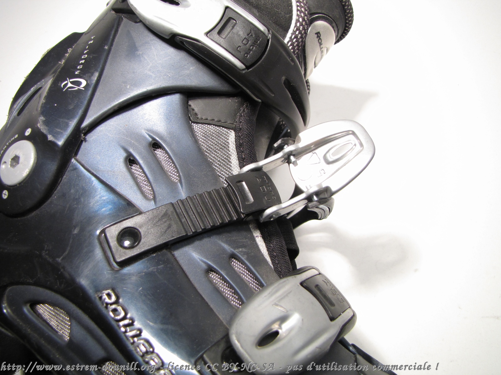 rollerblade_E4.4__reglage_boucle_dessere.jpg
