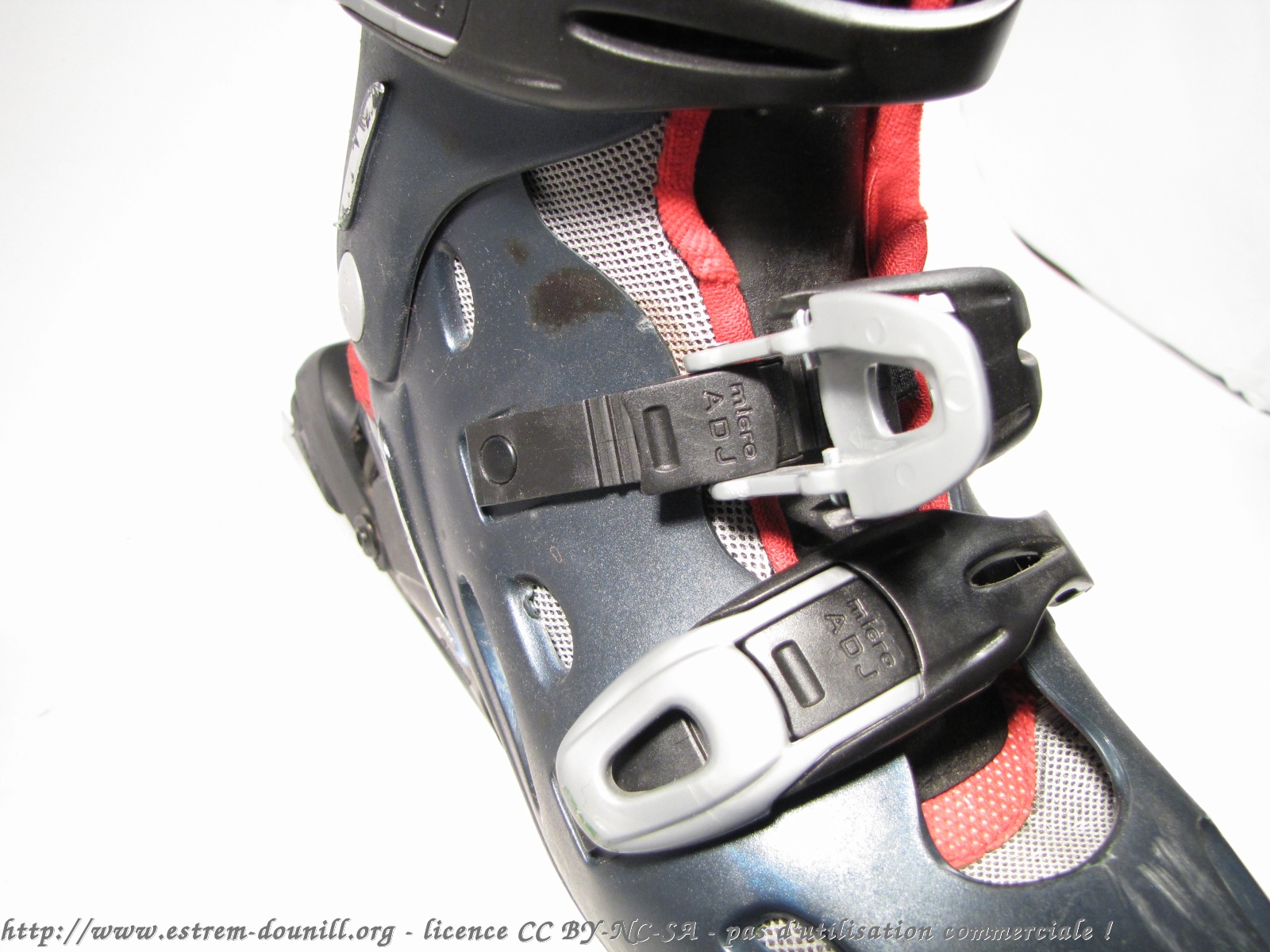 rollerblade_macro_progress__reglage_boucle.jpg
