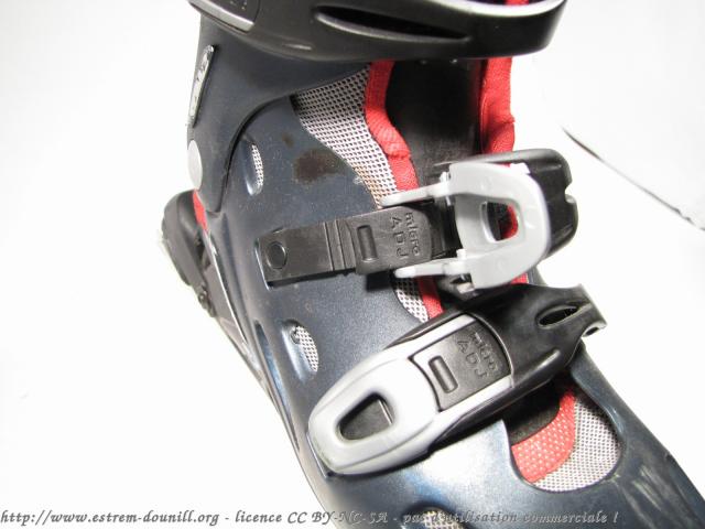 rollerblade_macro_progress__reglage_boucle.jpg