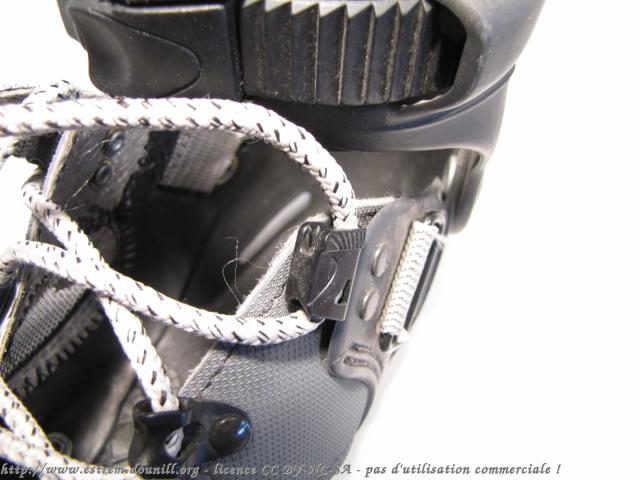 salomon_deflector_2__blocage_lacet.jpg